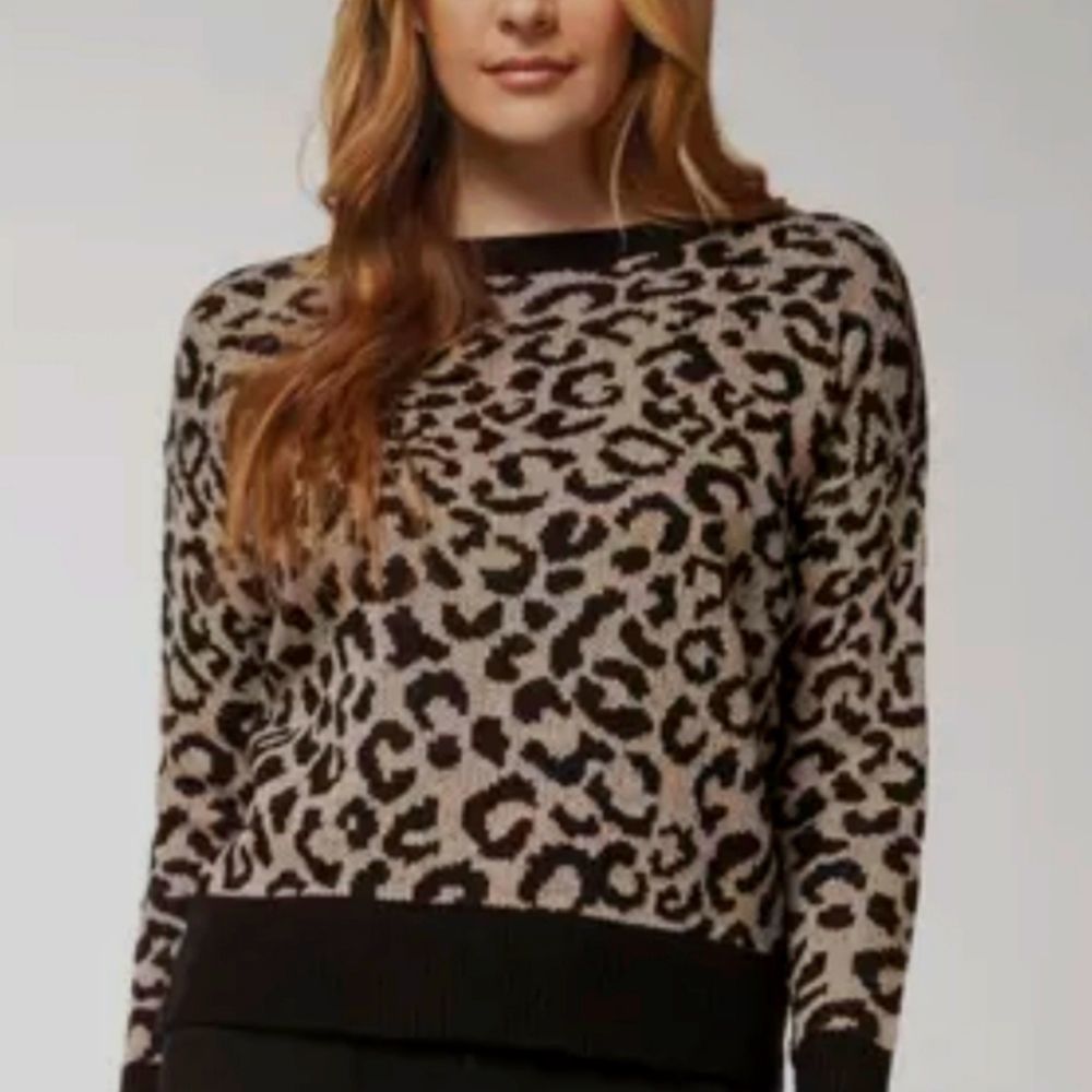 Andrew Marc New York Leopard Print Crewneck Stretchy Women's Sweater Size Medium